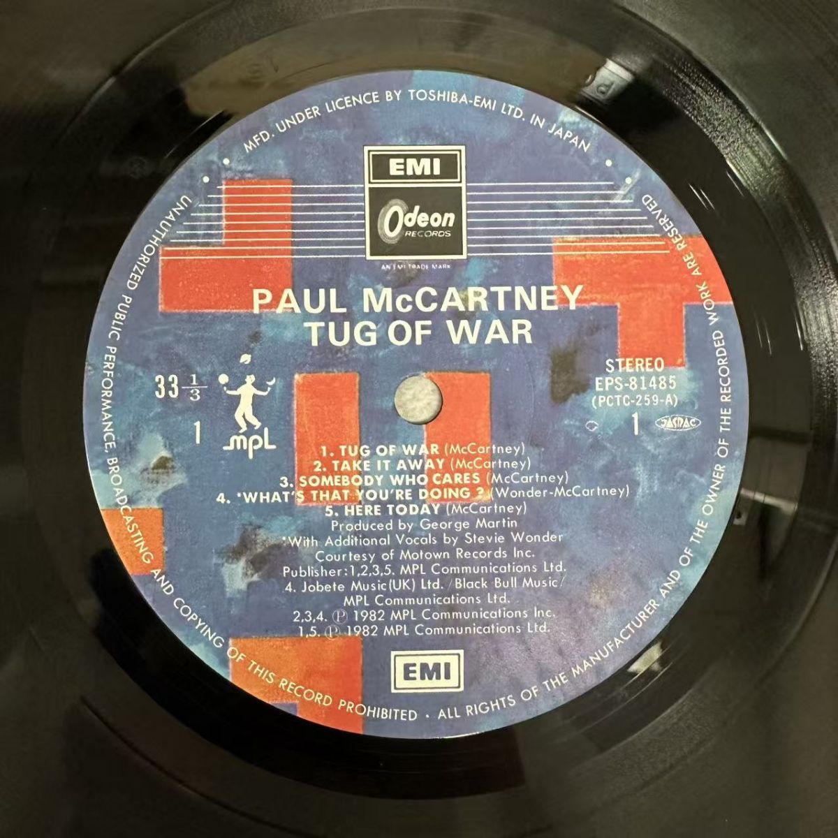 ポール マッカートニー Tug of War LP NM ／ M Amazon.co.jp: Tug of
