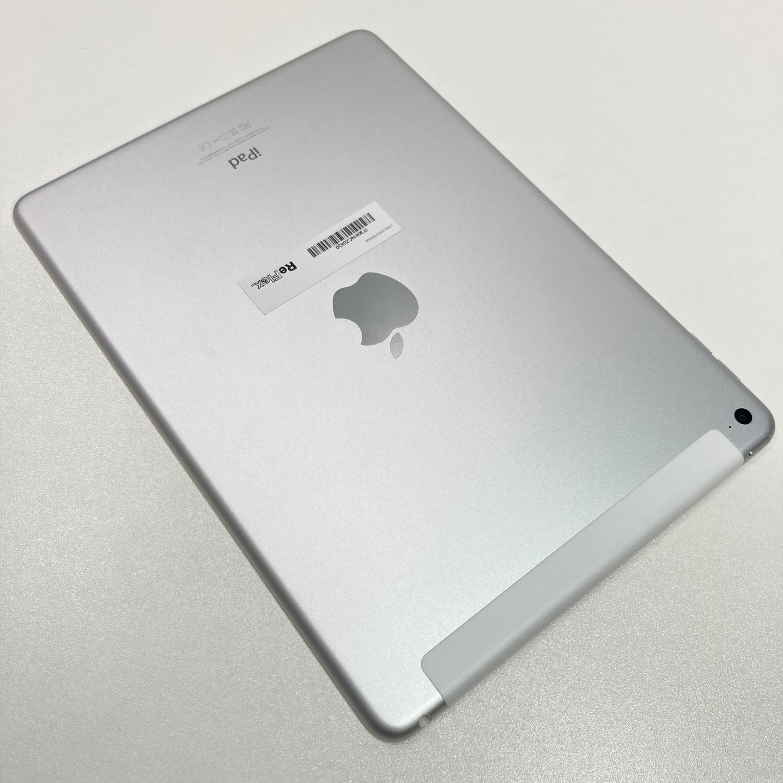 中古】Apple iPad Air 2 64GB シルバー Wi-Fi+Cellular MGHY2/A (au