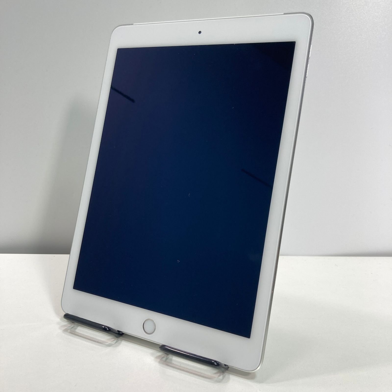 中古】Apple iPad Air 2 64GB シルバー Wi-Fi+Cellular MGHY2/A (au