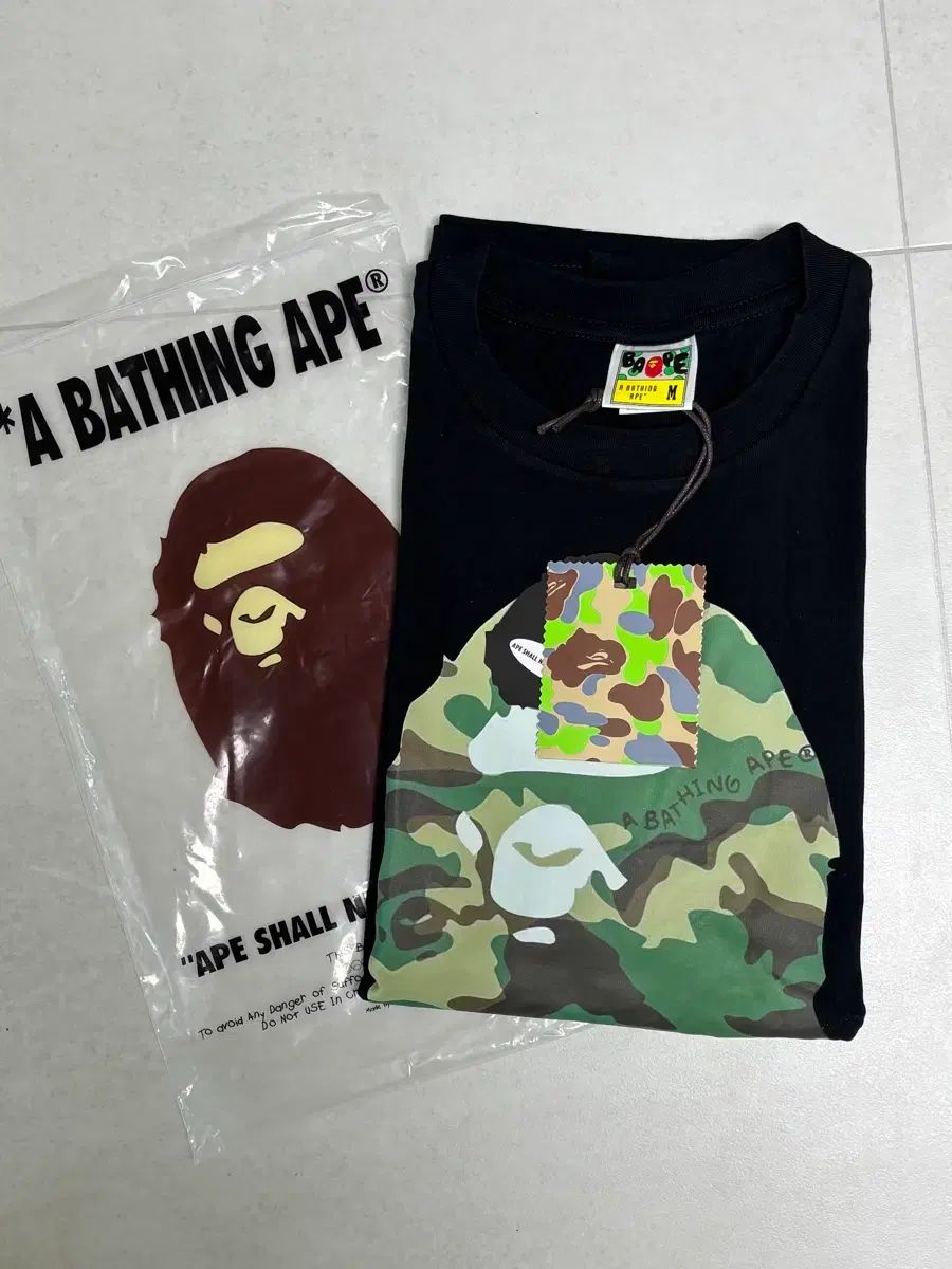 新品) A BATHING APE アベイシングエイプ カモフラ 半袖Tシャツ ブラック