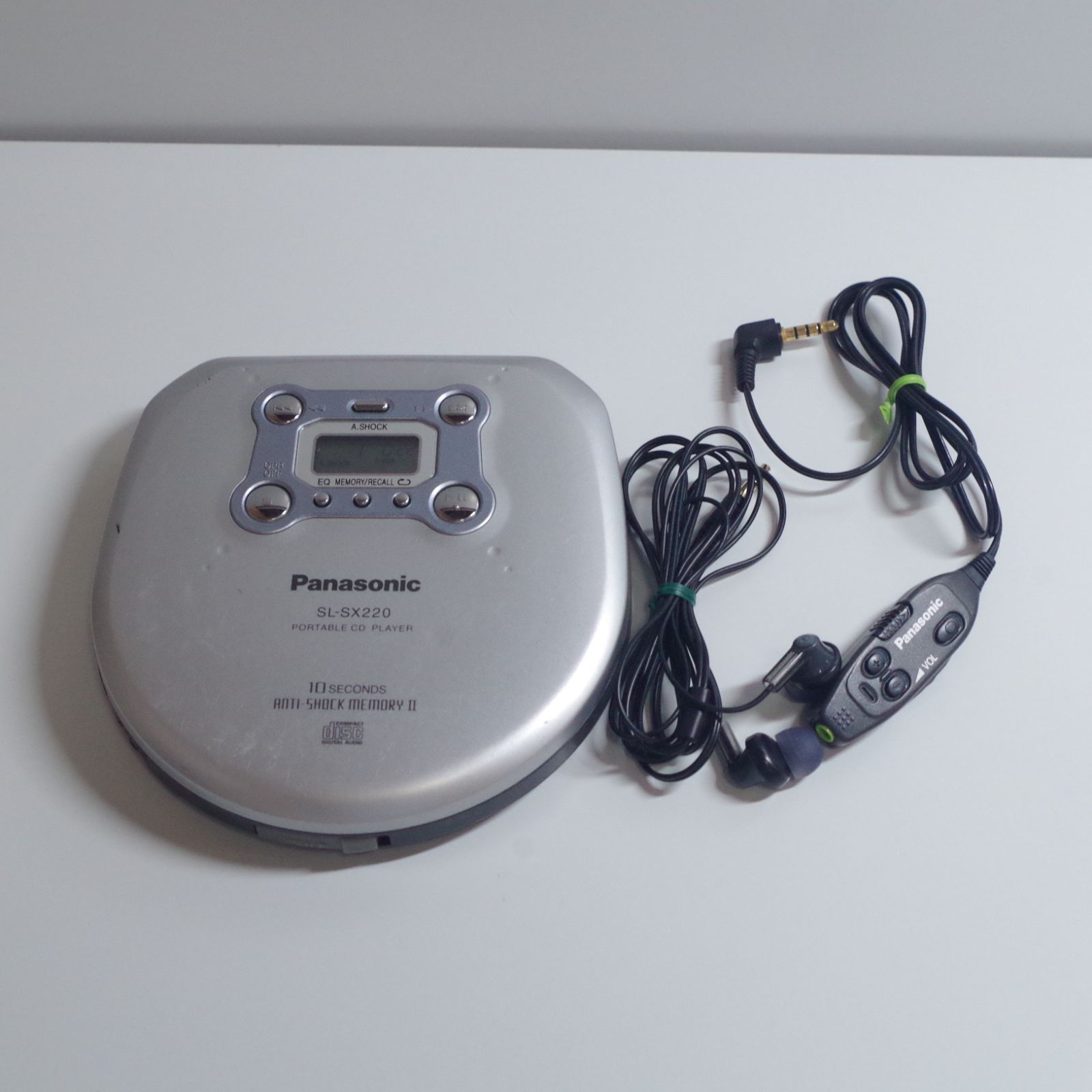 ♡Dc左1026 Panasonic ポータブルCDプレーヤー シルバー Panasonic ポータブルcdプレーヤー Dc左1026 Panasonic ポータブルCD