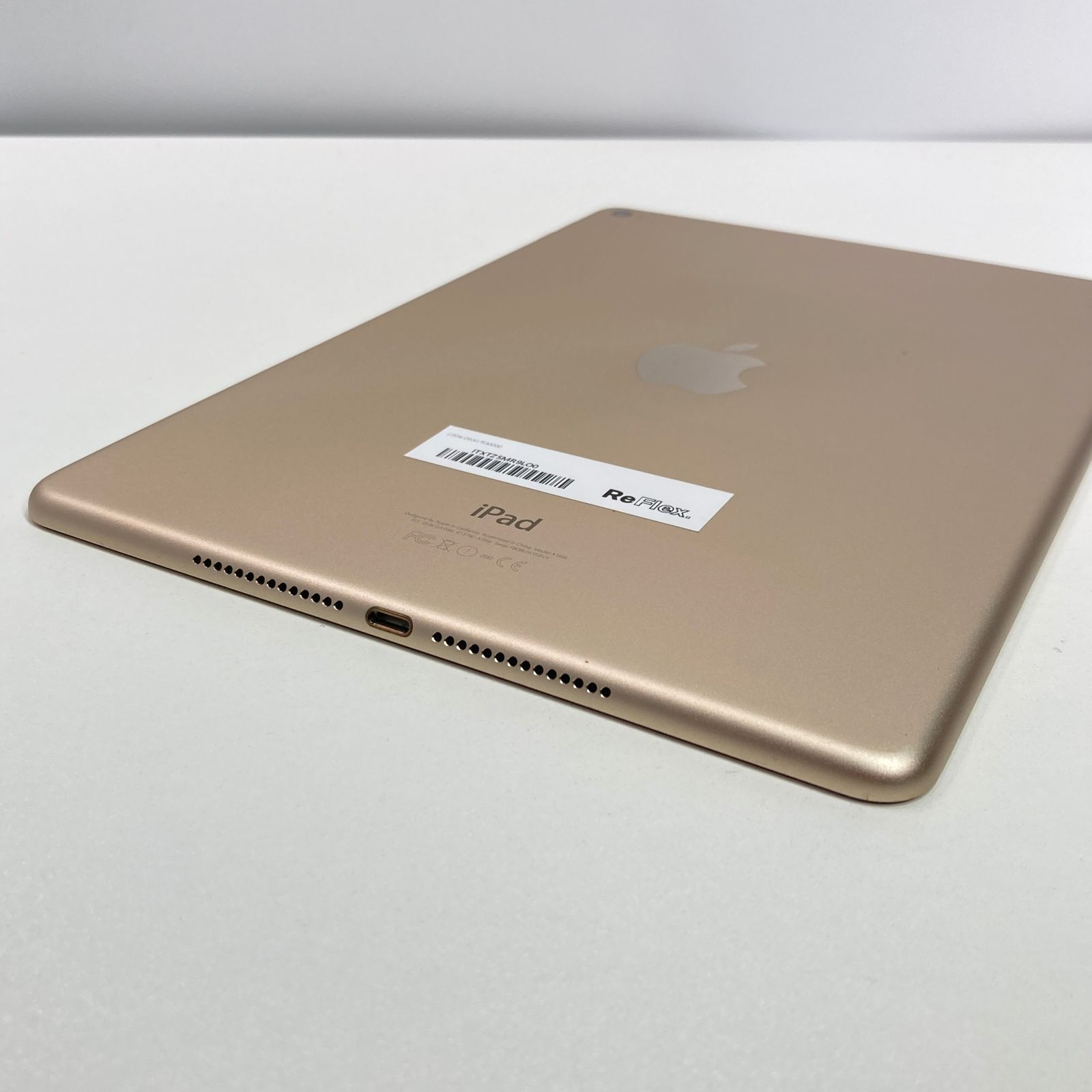 中古】iPad Air 2 16GB ゴールド Wi-Fi+Cellular - メルカリ