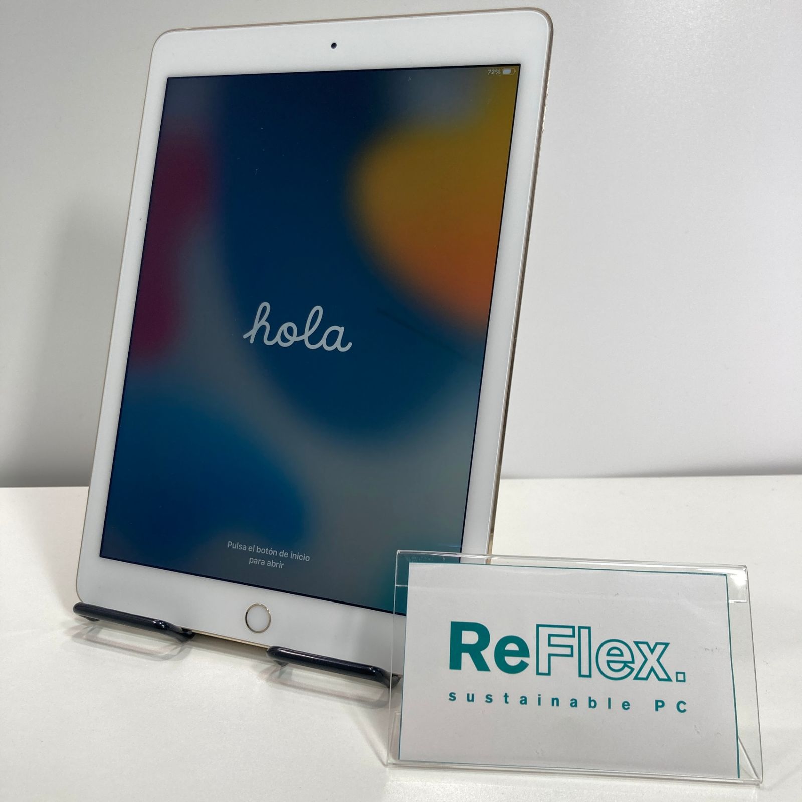 iPad Air2 第2世代 64GB シルバー 美品 Apple iPad Air 2 Wi-Fiモデル