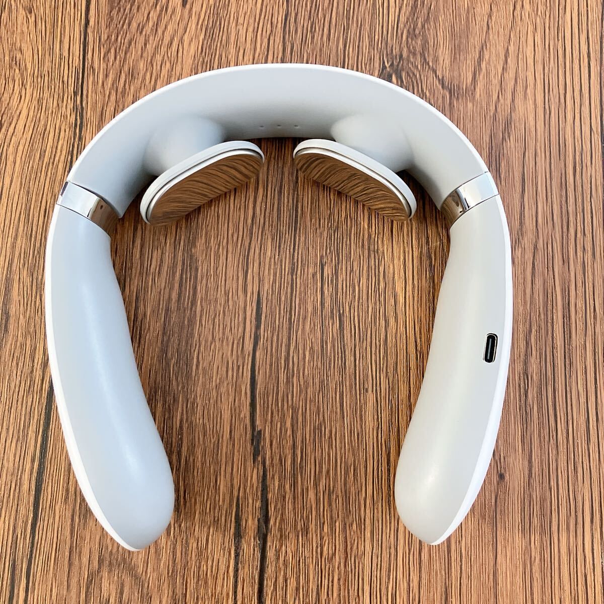 Liaolee NECK RELAX ネックマッサージャー 首ケア USB充電式 通電確認 