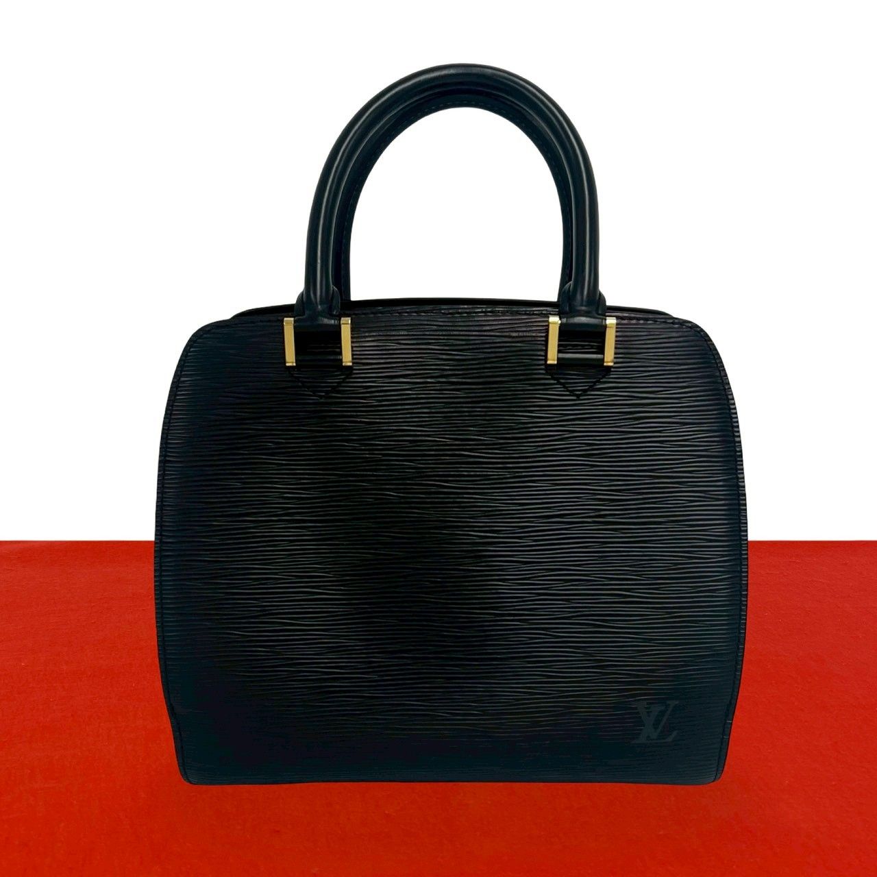 極 美品 LOUIS VUITTON ルイヴィトン ポンヌフ エピ レザー 本革
