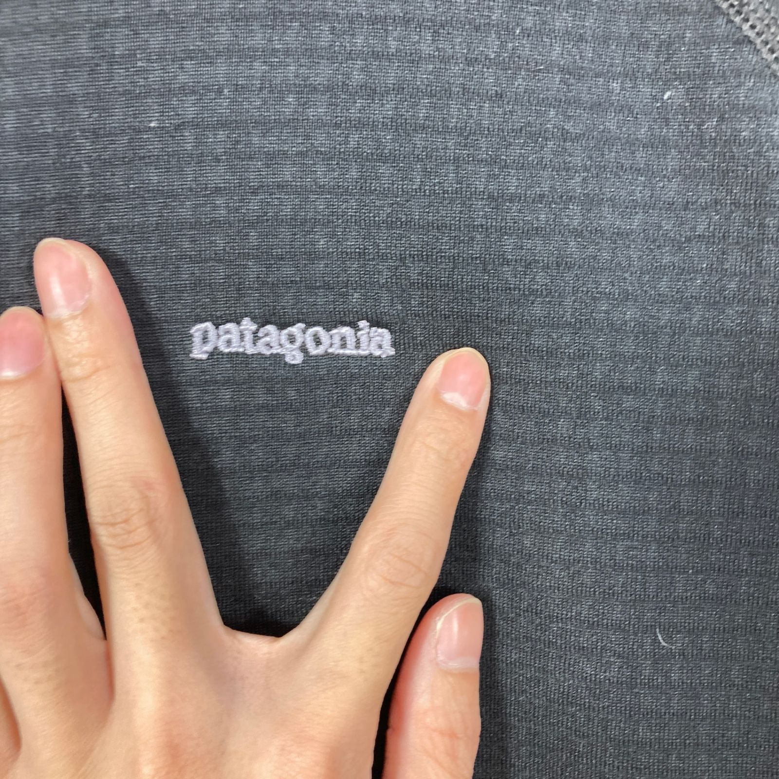 📦️Men's M ブラック系 2007 Patagonia ( パタゴニア ) R1フーディ R1