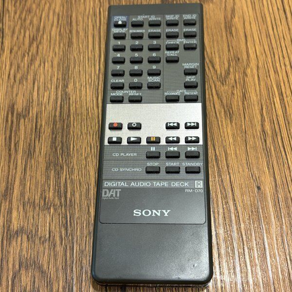 SONY ソニー　テープデッキ　リモコン　RM-D2000 SONY ソニー DAT デジタルオーディオテープデッキ リモコン RM-D70