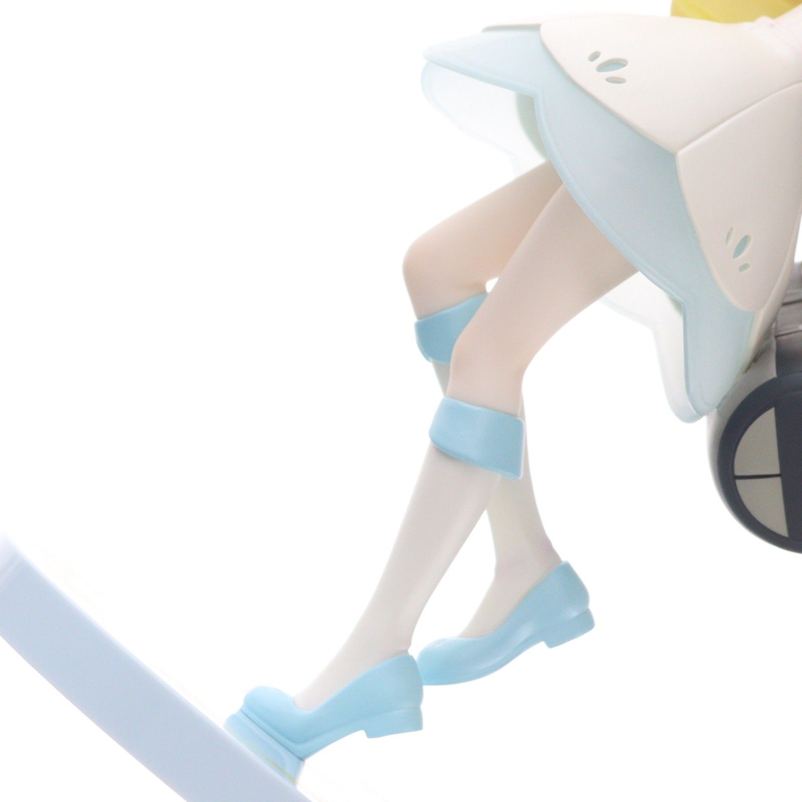 再販) ポケモンセンターオンライン限定 リーリエ&コスモッグ
