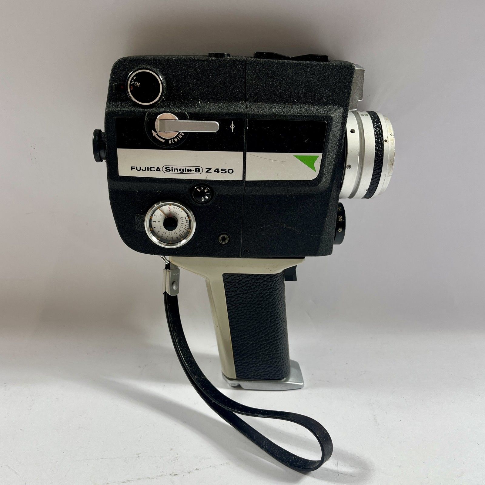 ☆ 昭和レトロ 富士フイルム 8mmフィルムカメラ FUJICA Single-8 Z450