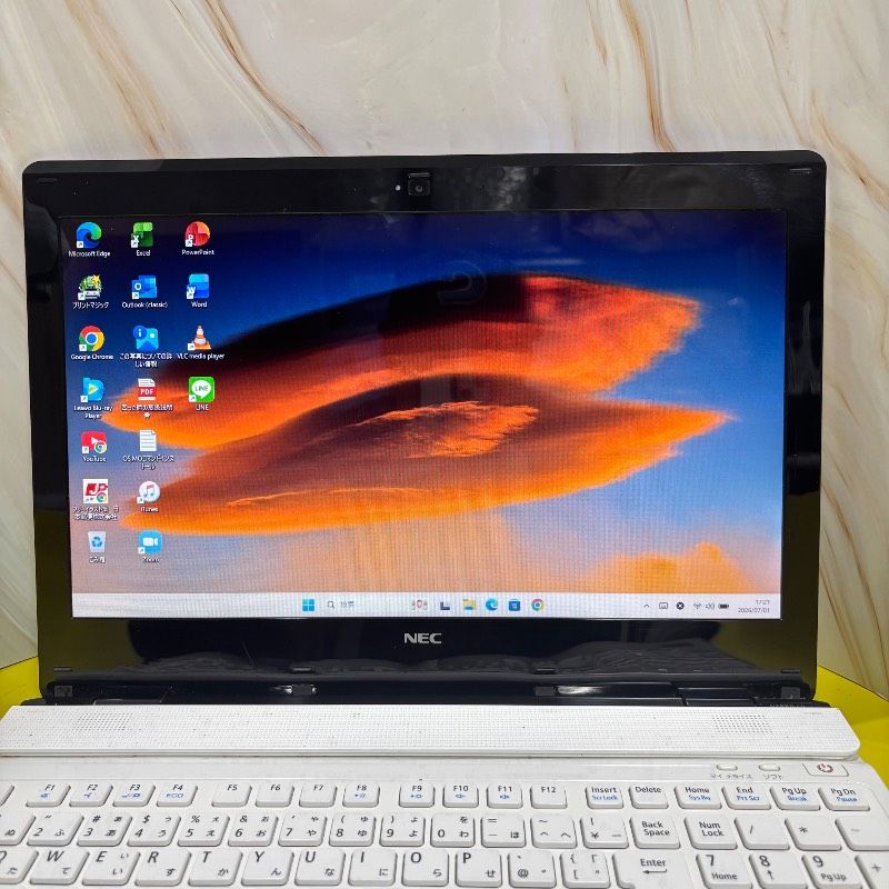 NEC LAVIE Core i5 SSD256GB メモリ12GB Office付 Win11 - メルカリ