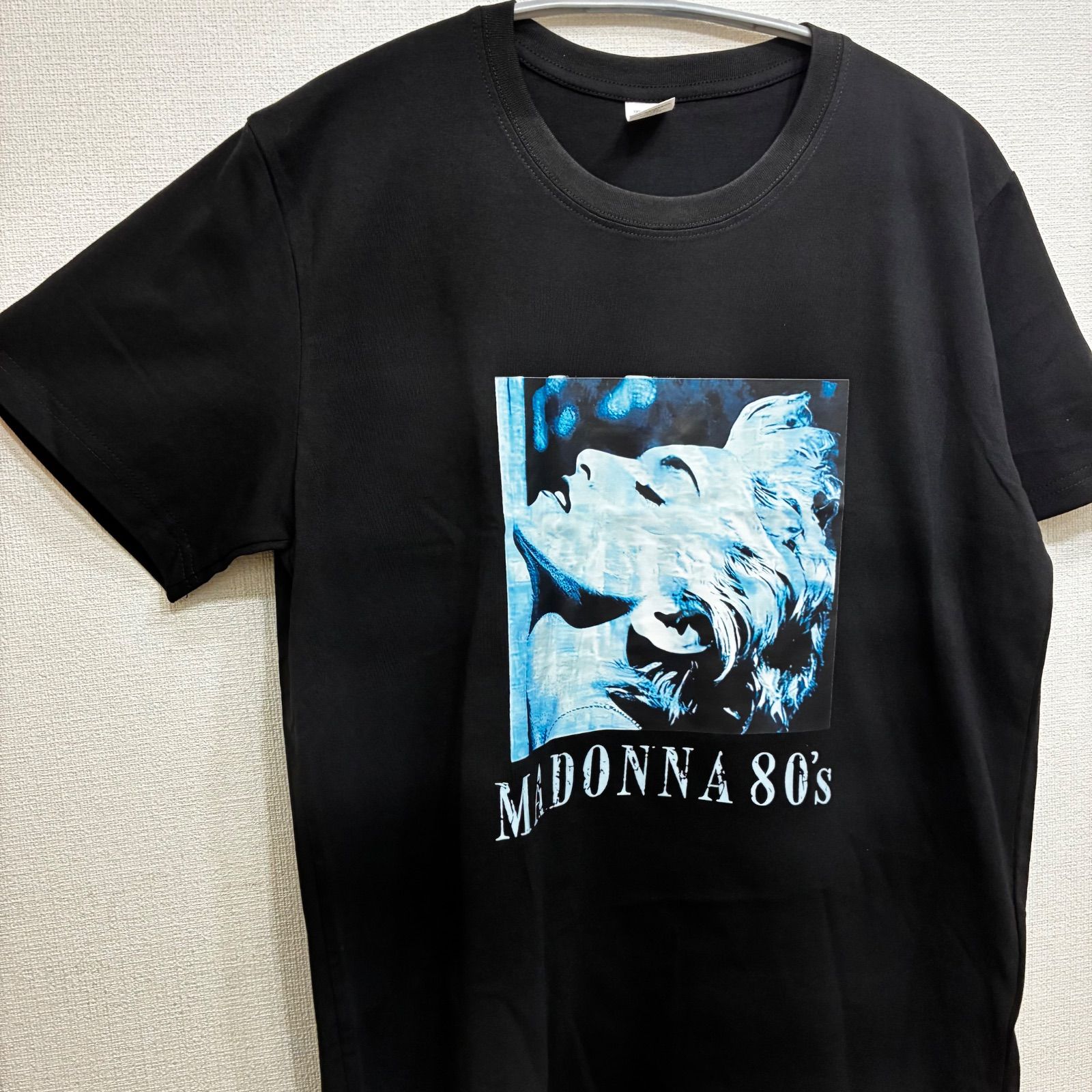新品　マドンナ 　MUISC　非売品 Tシャツ　LLサイズ 新品 マドンナ Madonna Tシャツ Lサイズ バンドTシャツ ミュージックT