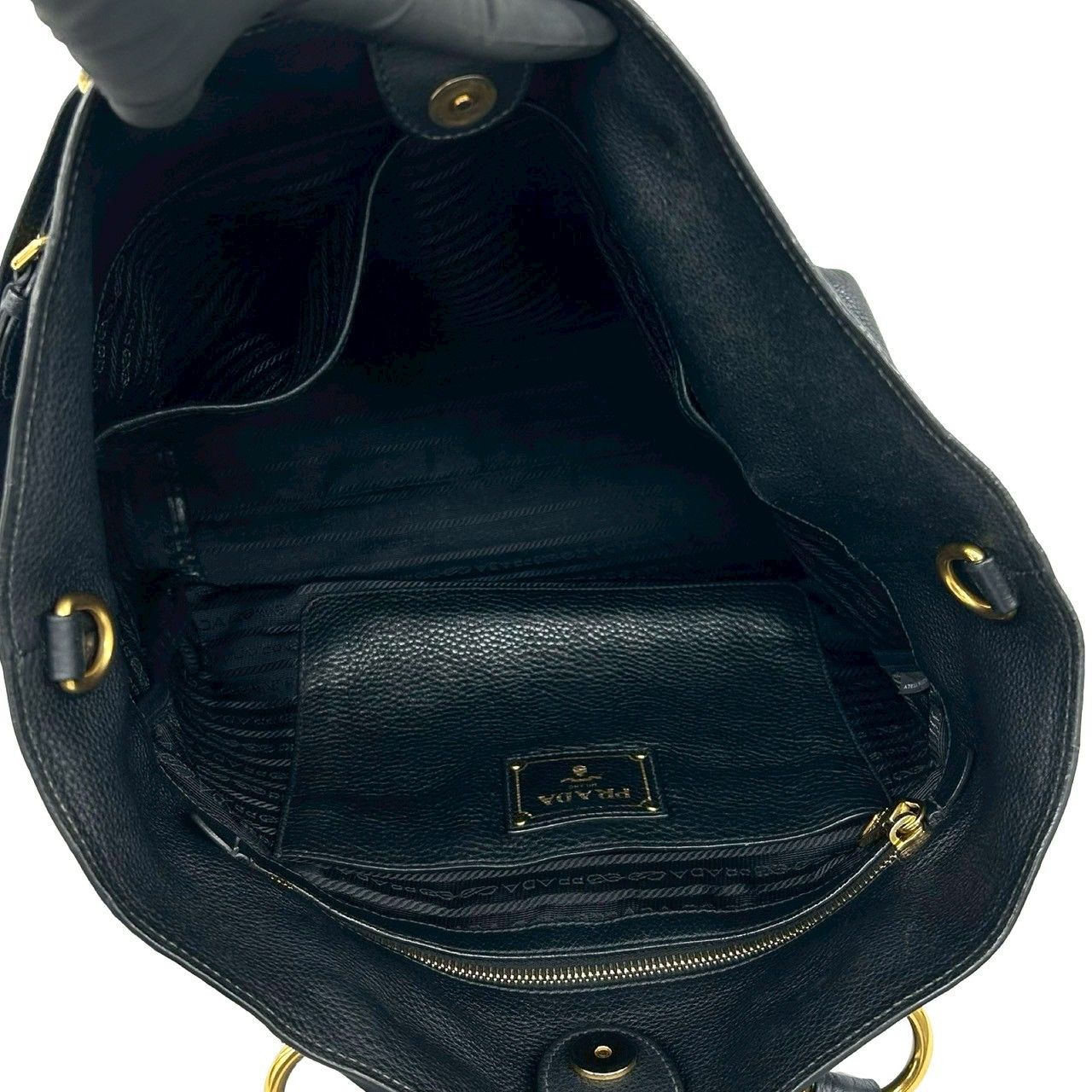 極 美品 希少品 PRADA プラダ ロゴ 金具 ヴッテロダイノ レザー 本革