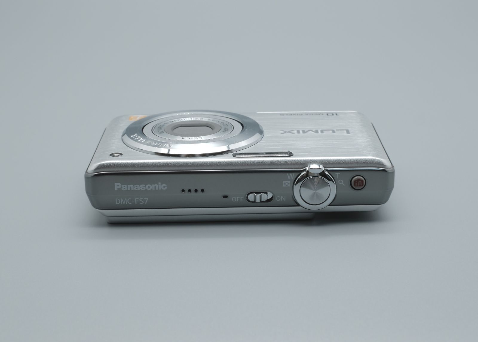 カメラ □完動品 美品 Panasonic LUMIX DMC-FS7 コンパクトデジタルカメラ