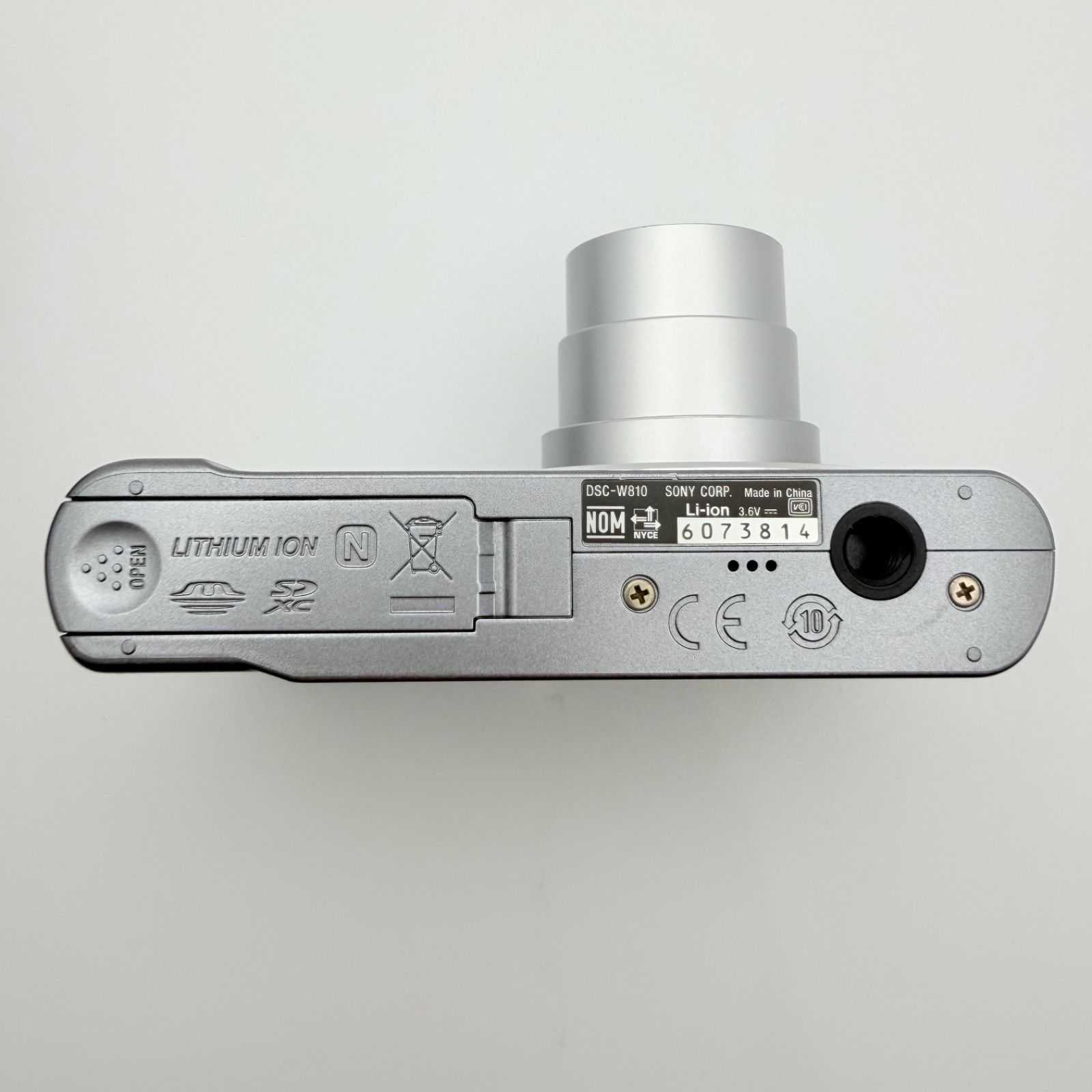 完動品】 SONY Cyber-shot DSC-W810 シルバー - メルカリ