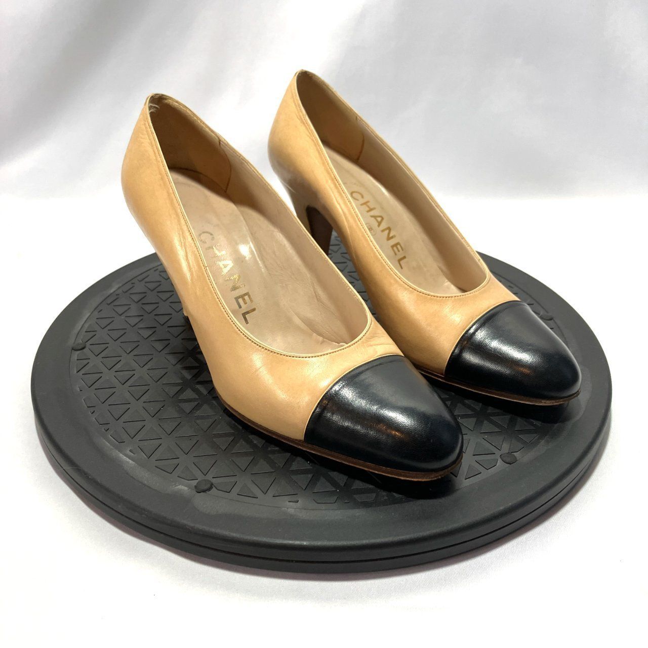 CHANEL シャネル パンプス バイカラー ベージュ ブラック 5 1/2（22.5