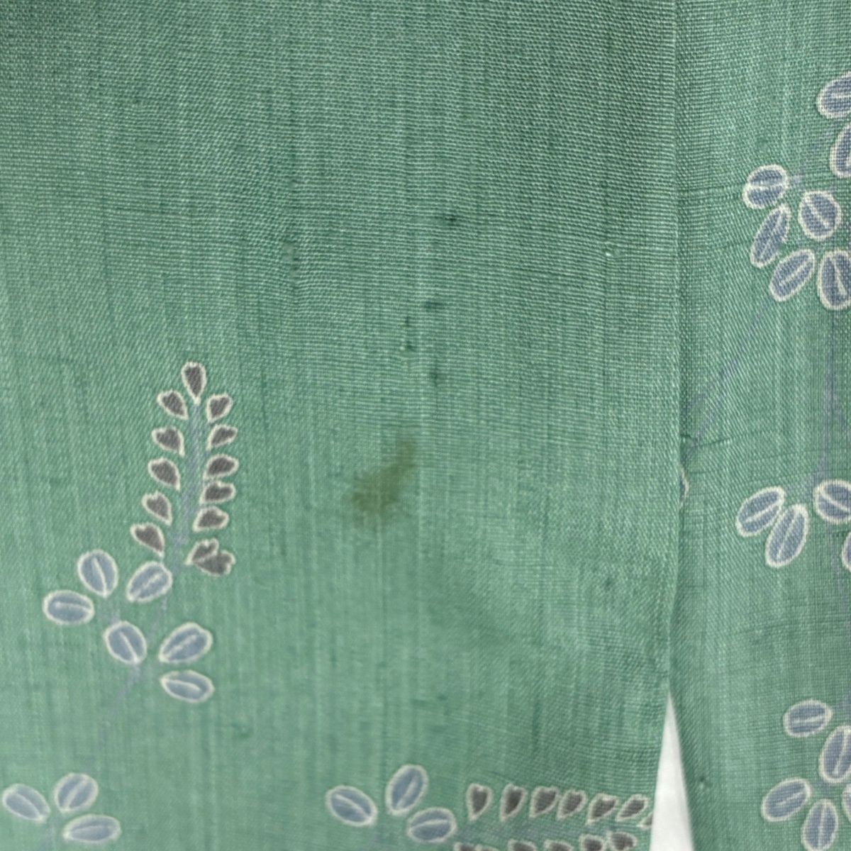 小紋 身丈165cm 裄丈66cm M 袷 紬地 桜 菊 ぼかし 薄緑 正絹 秀品