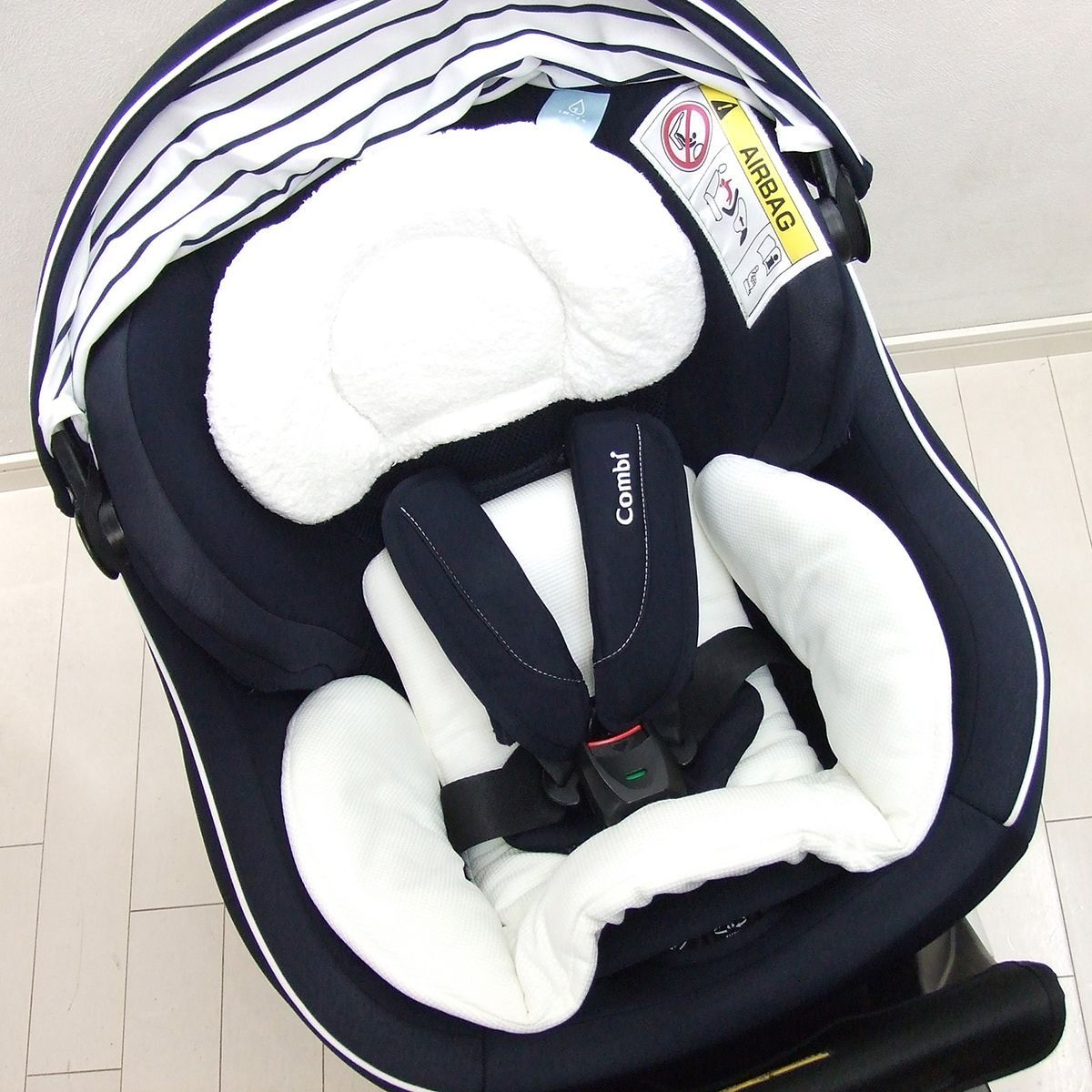外出・移動用品 【美品】Combi クルムーヴスマート ISOFIX エッグ