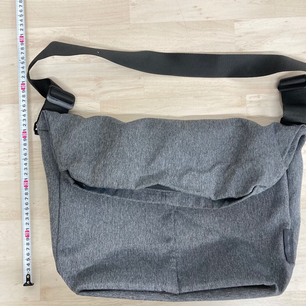 美品 cote&ciel メッセンジャーバッグ/ショルダーバッグ グレー