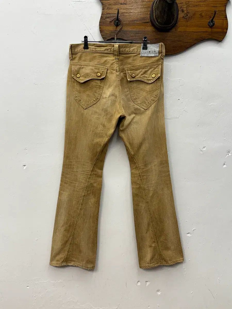 Lee ライダース lee ブーツ カット コーデ 訳あり Lee RIDERS 243-0341 BOOT CUT REGULAR JEANS リーライダース デッドストック リーブーツカットジーンズ 訳あり リー ライダース 243-0341 メンズパンツ メンズファッション メンズパンツ カジュアルパンツ - メルカリ