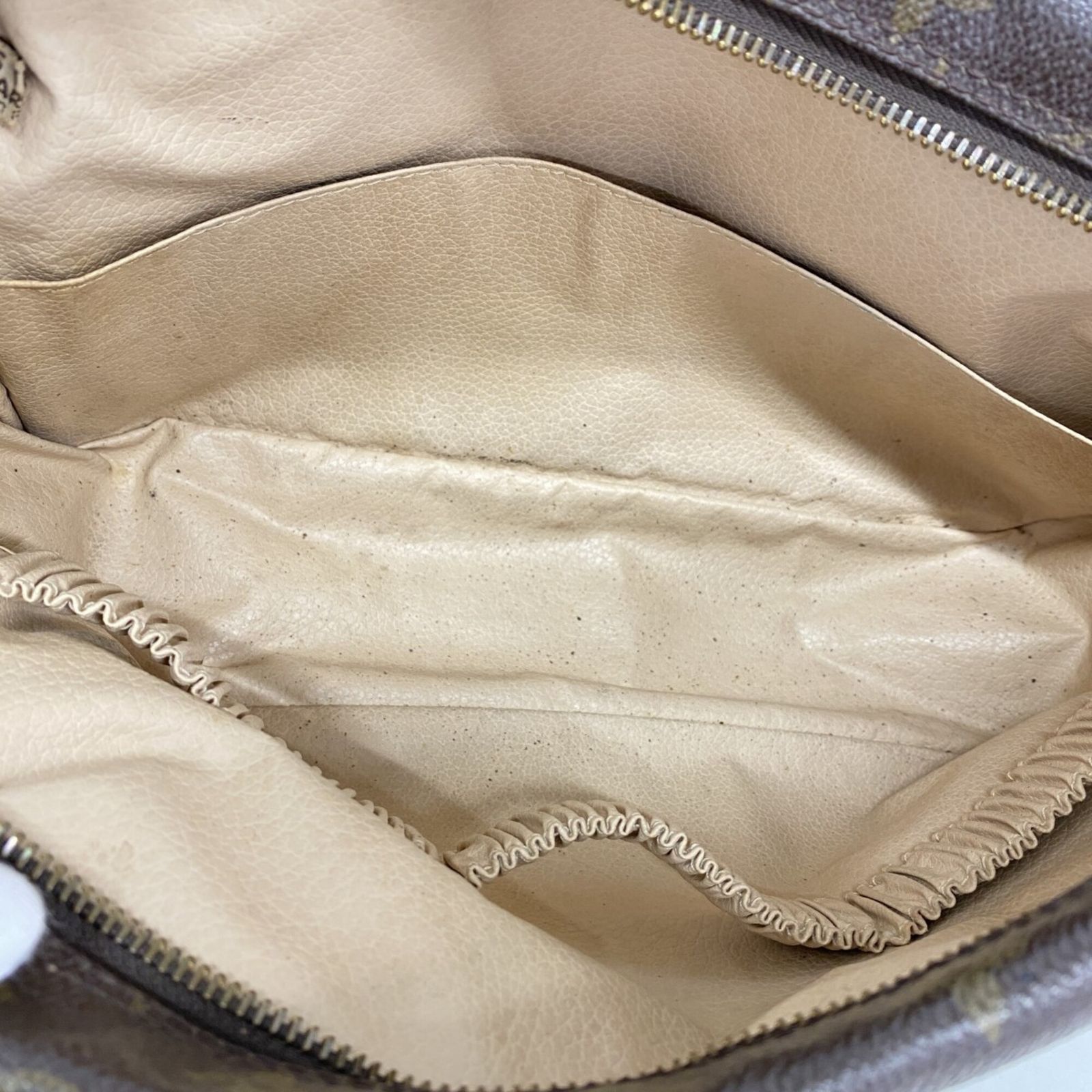 ルイヴィトン LOUIS VUITTON クラッチバッグ モノグラム トゥルースト