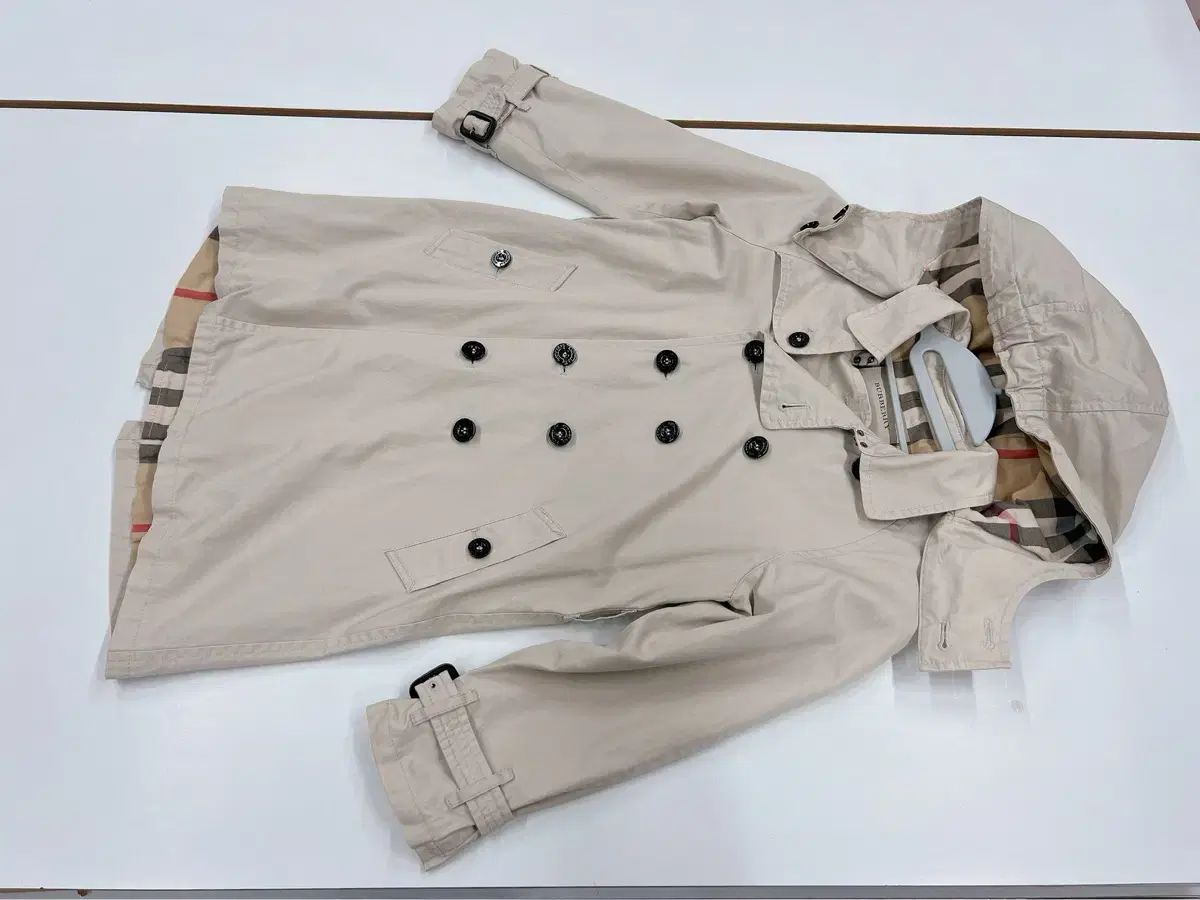 キッズ服(100cm~) バーバリー 8Y(130) トレンチ ジャケット キッズ