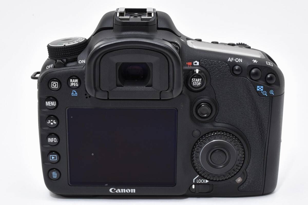 ☆極上品☆ 《シャッター数 268回》CANON キヤノン EOS 7D ボディ