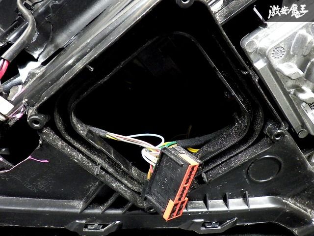 ☆即納☆ NISSAN 日産 純正 E13 ノート 前期 LED ヘッドライト ヘッド