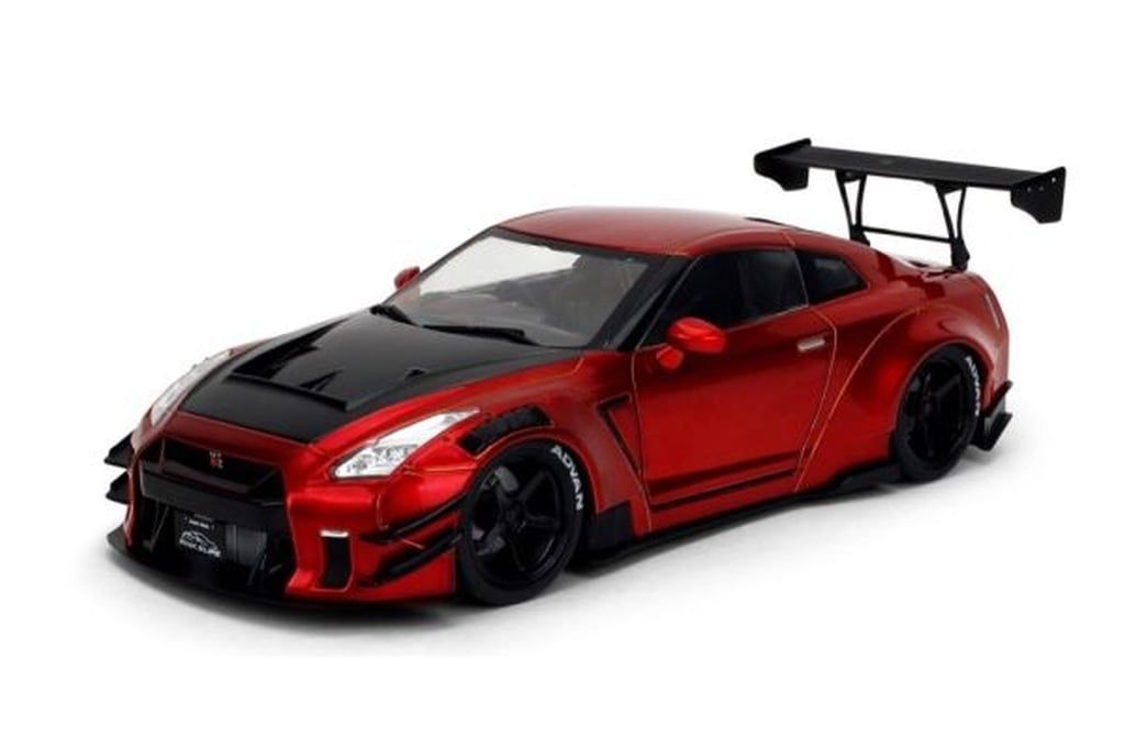 【新品】ミニカー 1/18 ニッサン GT-R (R35) LIBERTY WALK(レッドメタリック) 「PINK SLIPシリーズ」 [JADA36465]