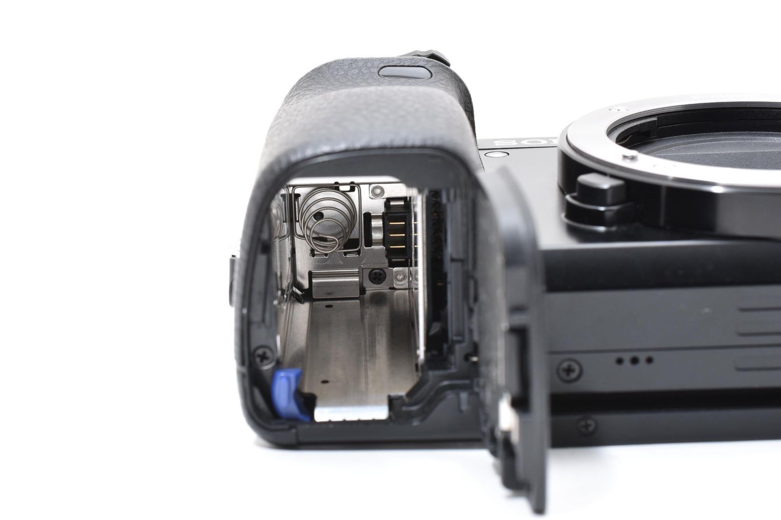 ☆美品☆ 《ショット数 7039回》 ソニー SONY α6000 ボディ ILCE-6000