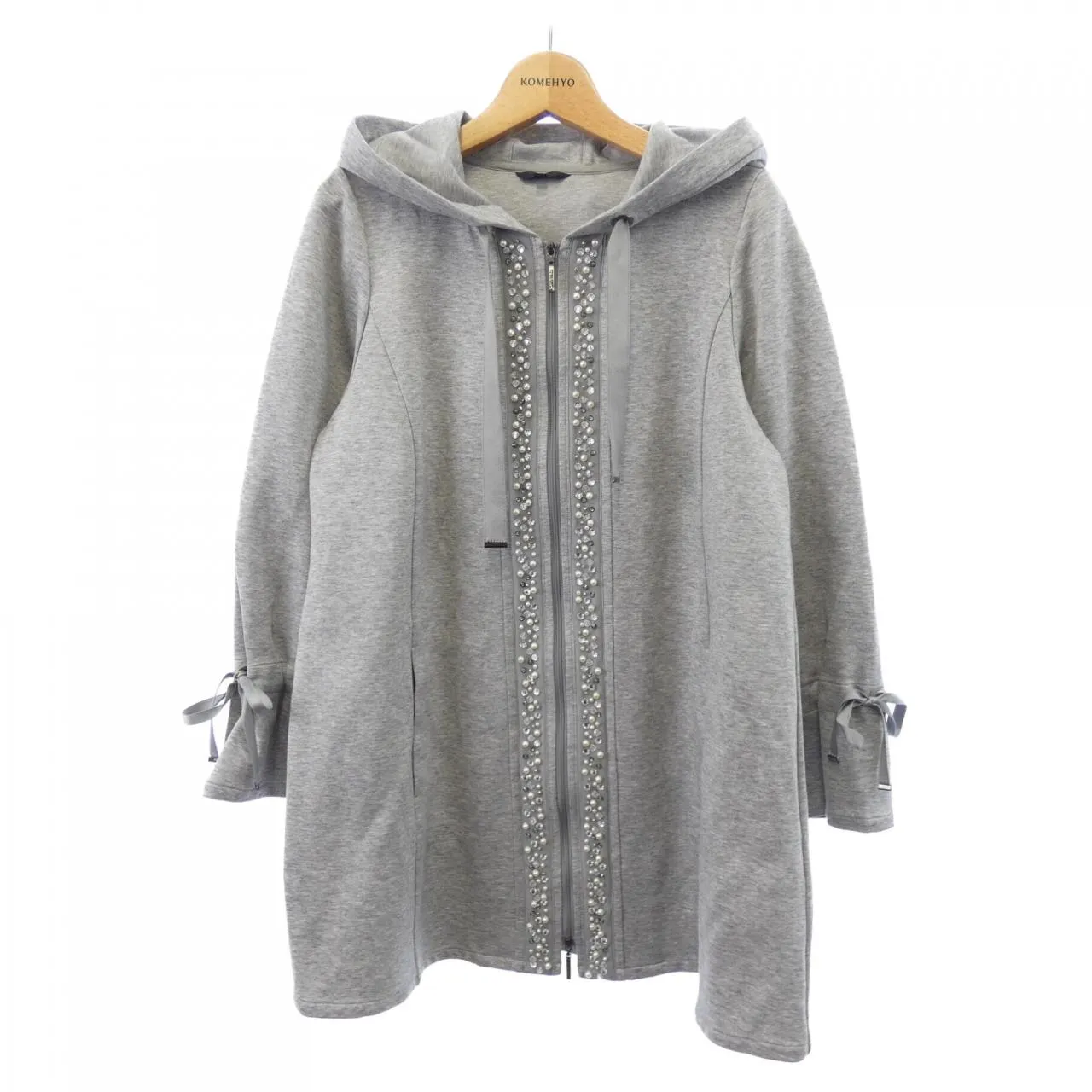 トゥービーシック TO BE CHIC パーカー(やや傷や汚れあり) 中古・真贋