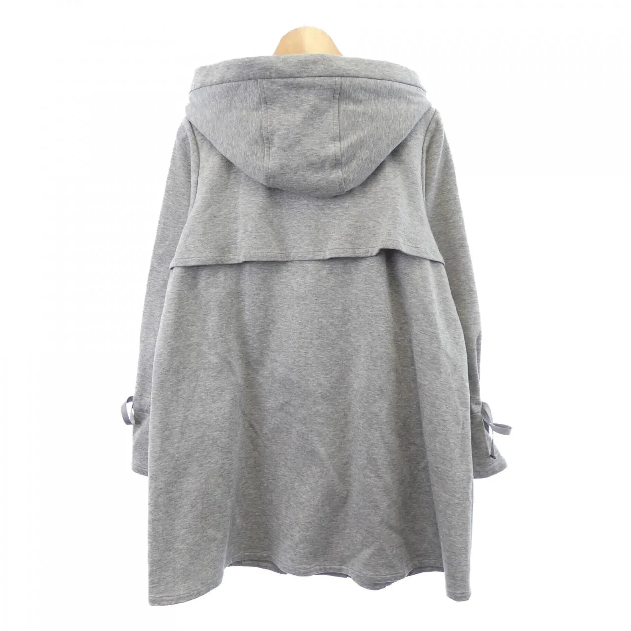 トゥービーシック TO BE CHIC パーカー(やや傷や汚れあり) 中古・真贋