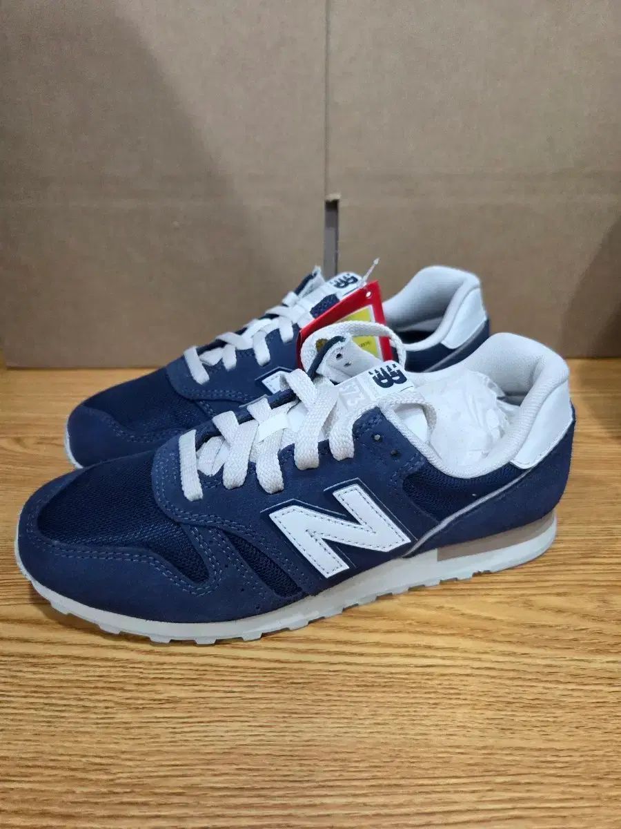 ニューバランス WL373QA2 240サイズ 新品