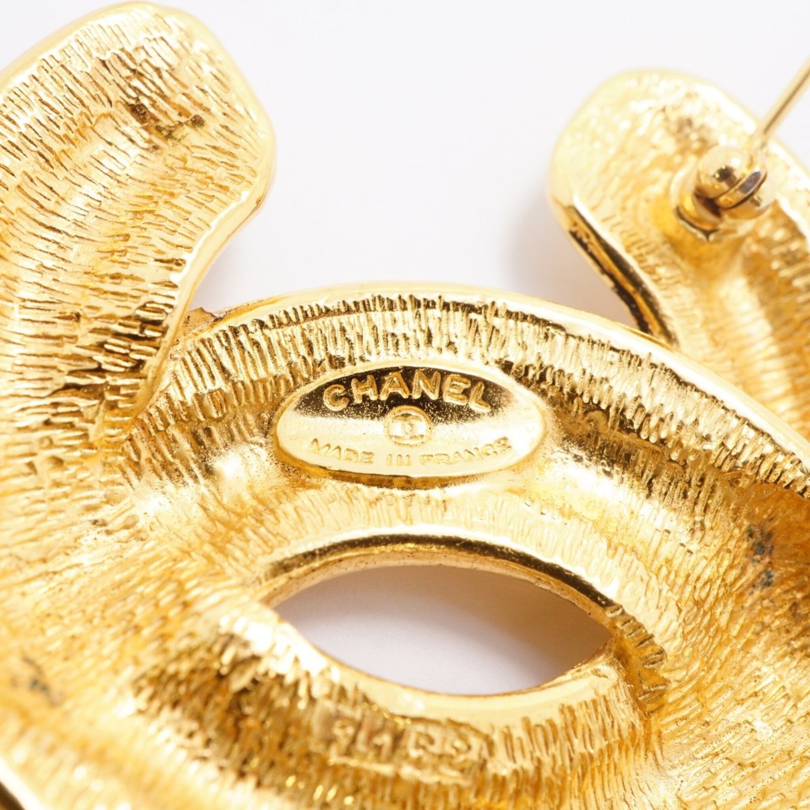 シャネル(Chanel) シャネル ブローチ ココマーク マトラッセ GPメッキ