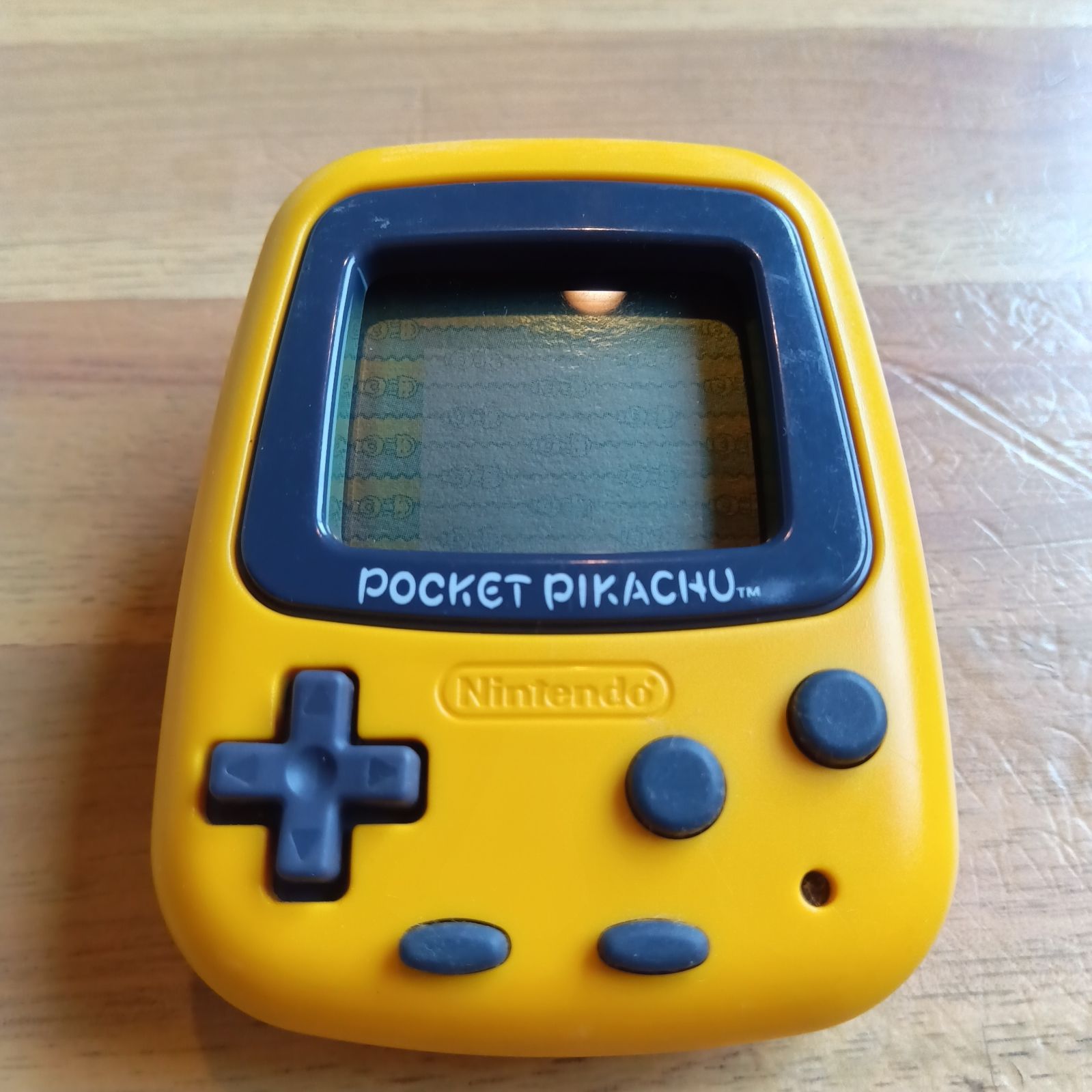自宅保管品 Nintendo ポケットピカチュウ 歩数計 ミニゲーム 説明書ナシ Nintendo ポケットピカチュウ 本付き 万歩計 歩数計 未使用？ 任天堂