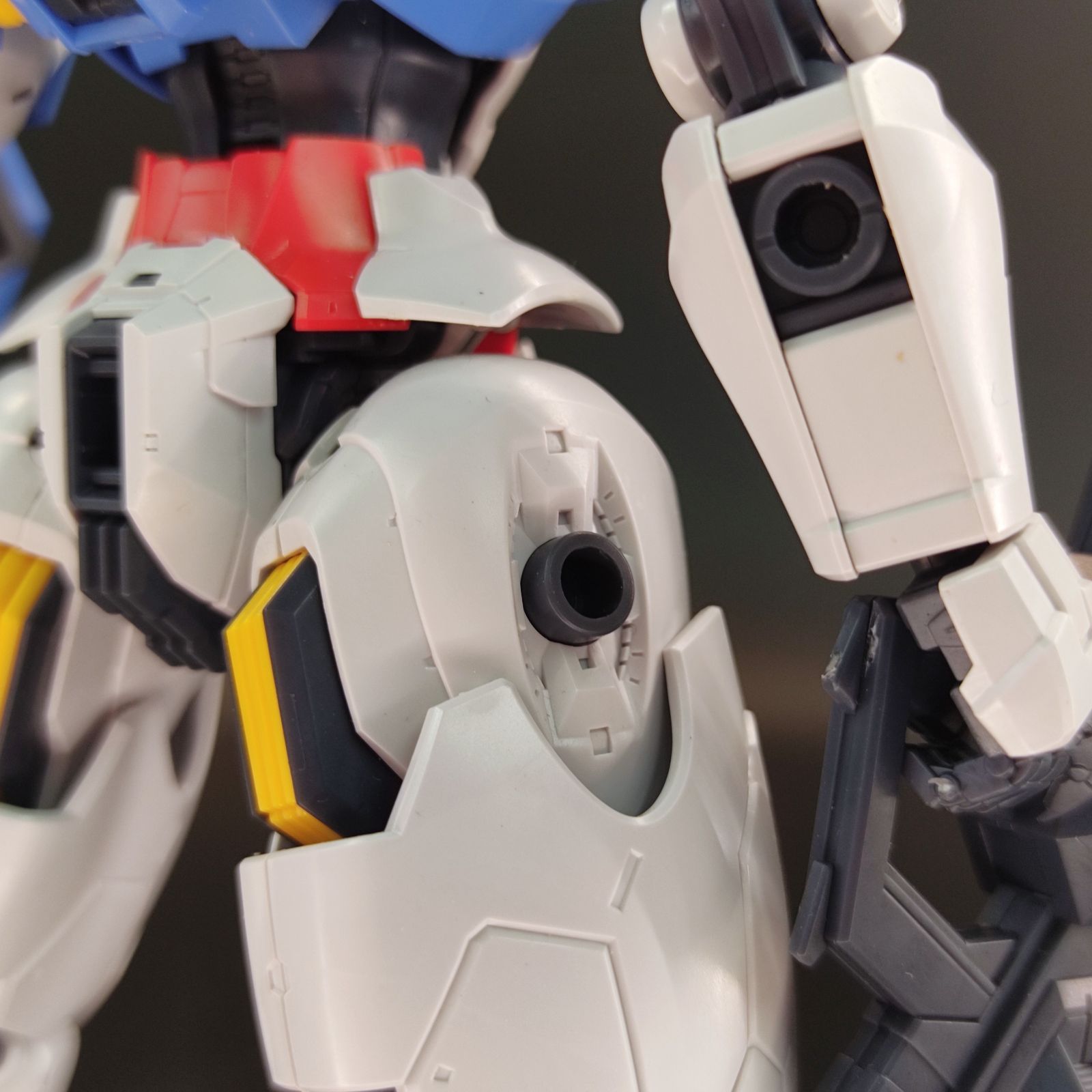 ガンプラ【中古品/ランクC、キズ、一部欠品】 FULL MECHANICS 1/100