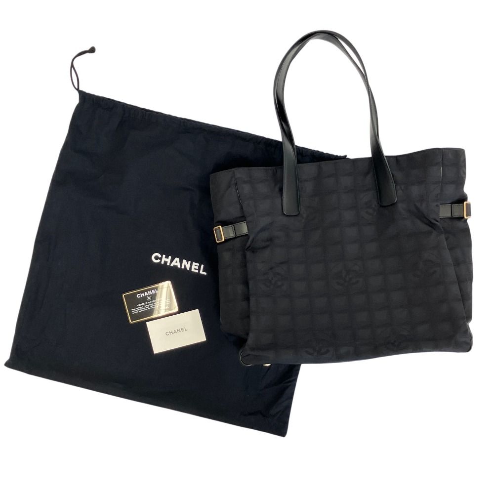 CHANEL ブラック バケットバッグ　ノベルティ商品 新品同様 CHANEL シャネル ニュートラベルラインGM トートバッグ