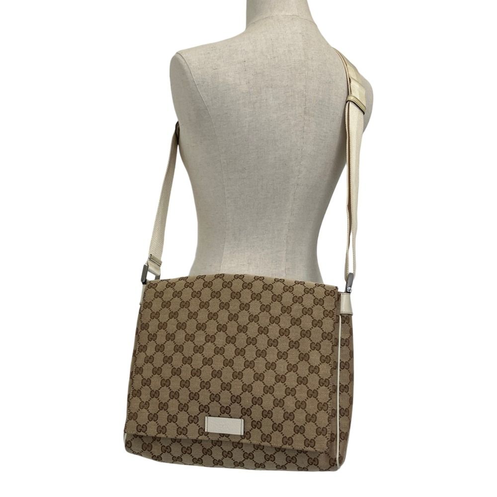 美品 GUCCI グッチ GGキャンバス メッセンジャーバッグ ショルダー