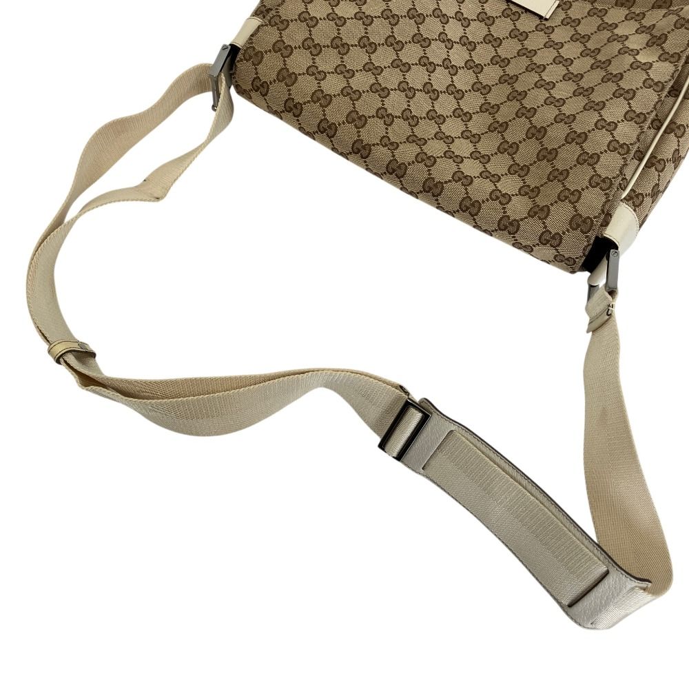 美品 GUCCI グッチ GGキャンバス メッセンジャーバッグ ショルダー