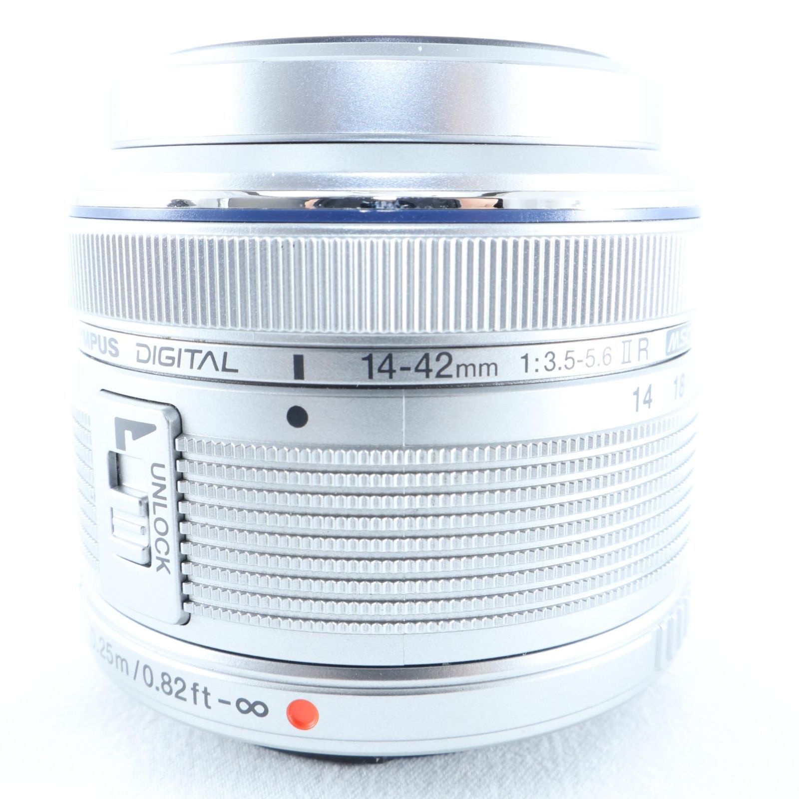 美品】OLYMPUS 標準ズームレンズ M.ZUIKO DIGITAL 14-42mm F3.5-5.6 II