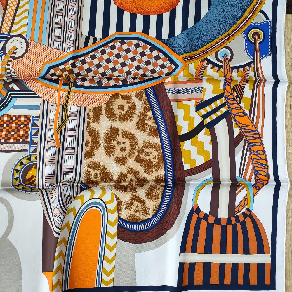 未使用 HERMES エルメス LA SELLE IMAGINAIRE 空想の鞍 カレ90 シルク