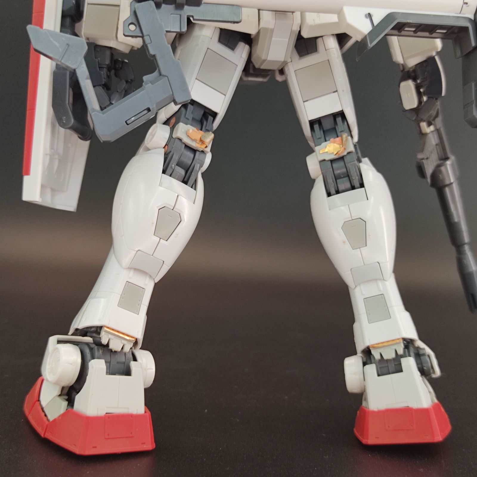 ガンプラ【ジャンク品/ホコリ付着、汚れあり】 MG 1/100 RX-78-2