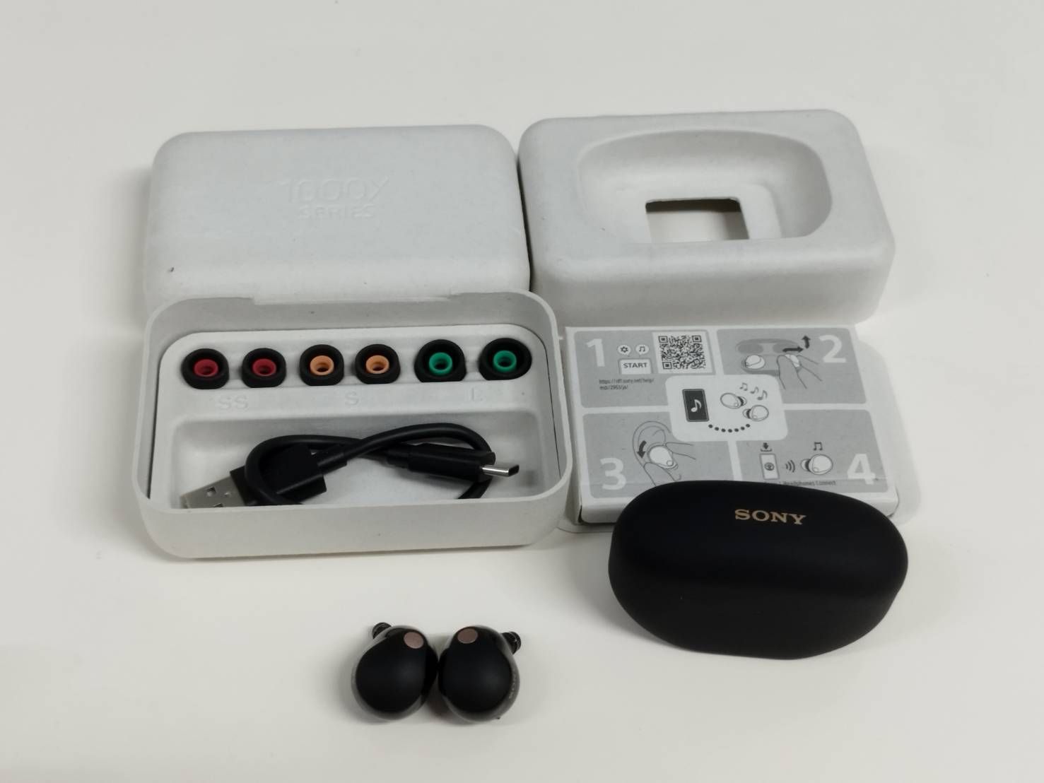 美品】SONY WF-1000XM5/YY2963/ワイヤレスイヤホン/ブラック (1