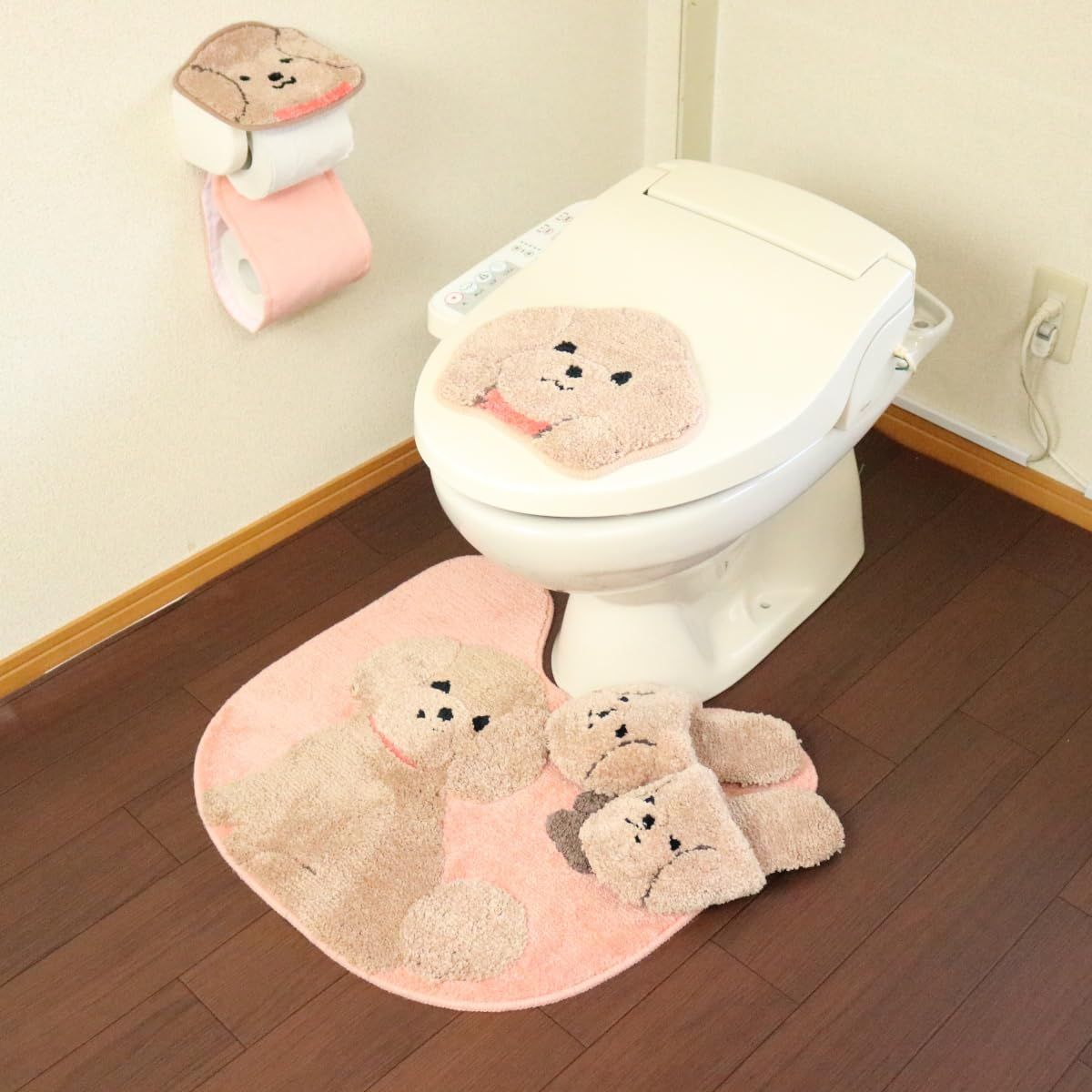 【新品】トイレマット セット 4点 吸着タイプ ペーパーホルダーカバー スリッパ マット トイレ デコール プードル わんこ かわいい 犬 4点セット ファンディット アニマル ad7eb612