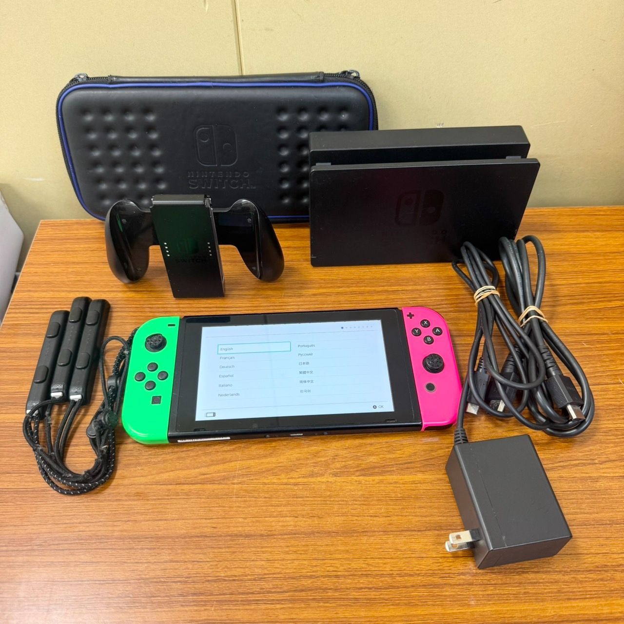 通電のみ確認済み・初期化済み・ジャンク】Nintendo Switch
