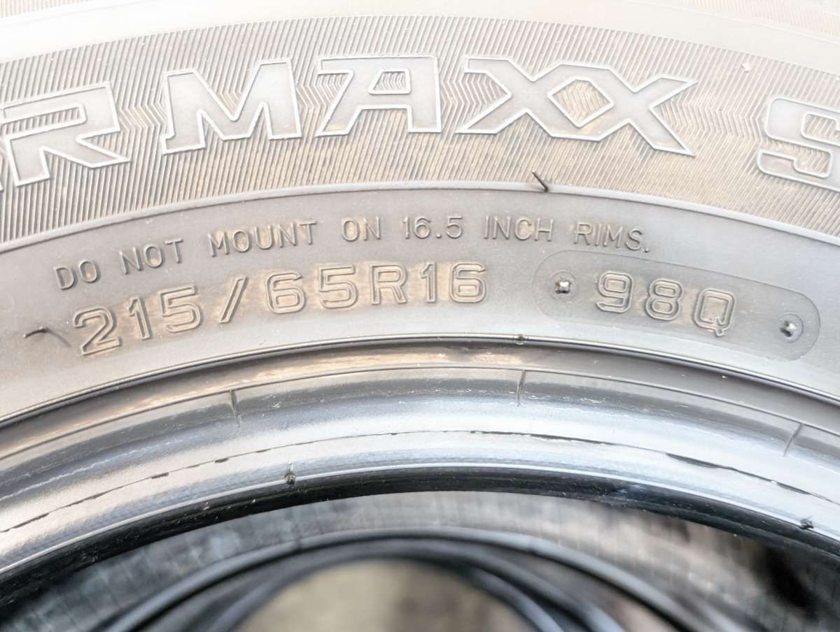 215/65R16 ダンロップ ウィンターマックス SJ8+ 中古タイヤ 