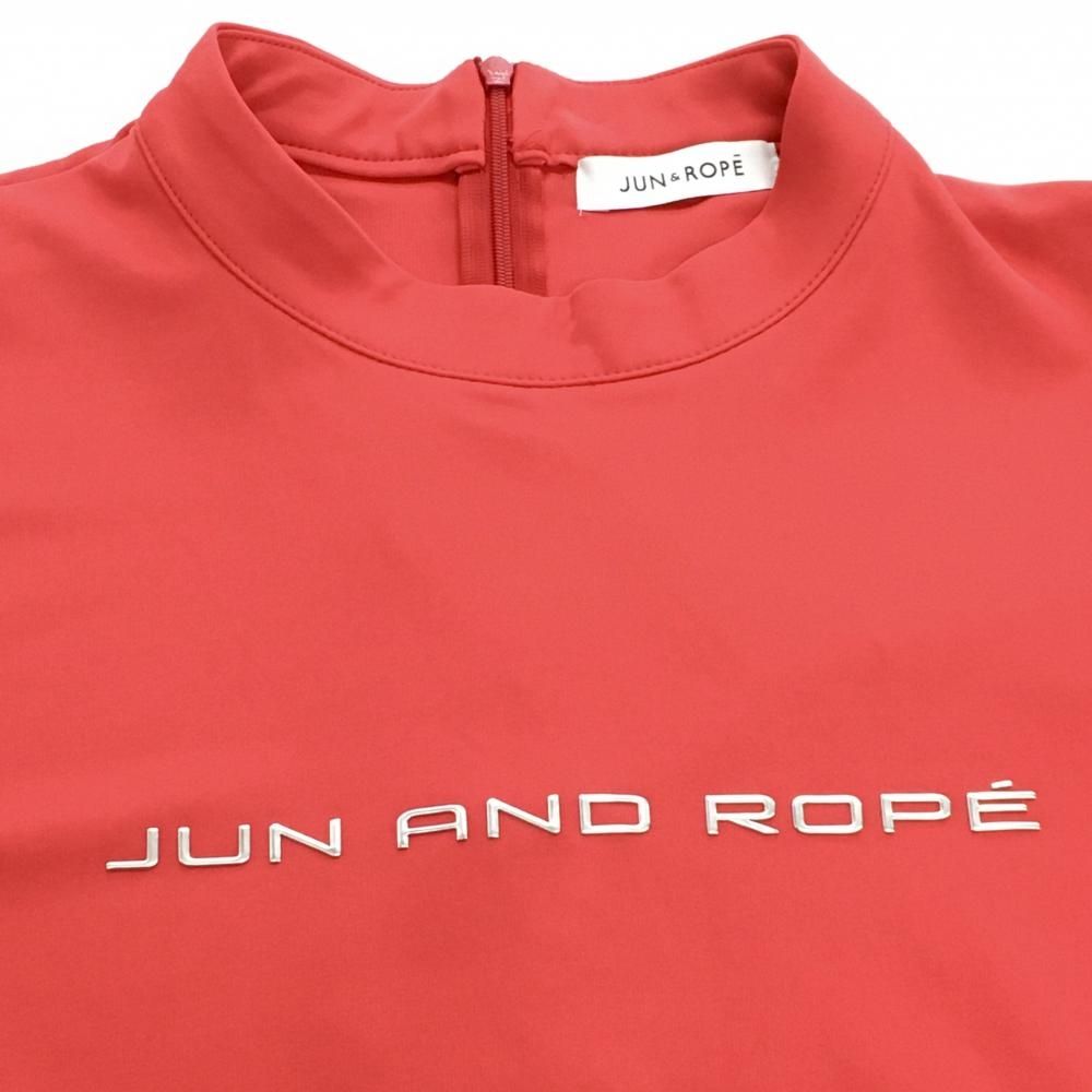 超美品】ジュンアンドロペ 半袖ハイネックシャツ レッド 立体ロゴ 後ろ