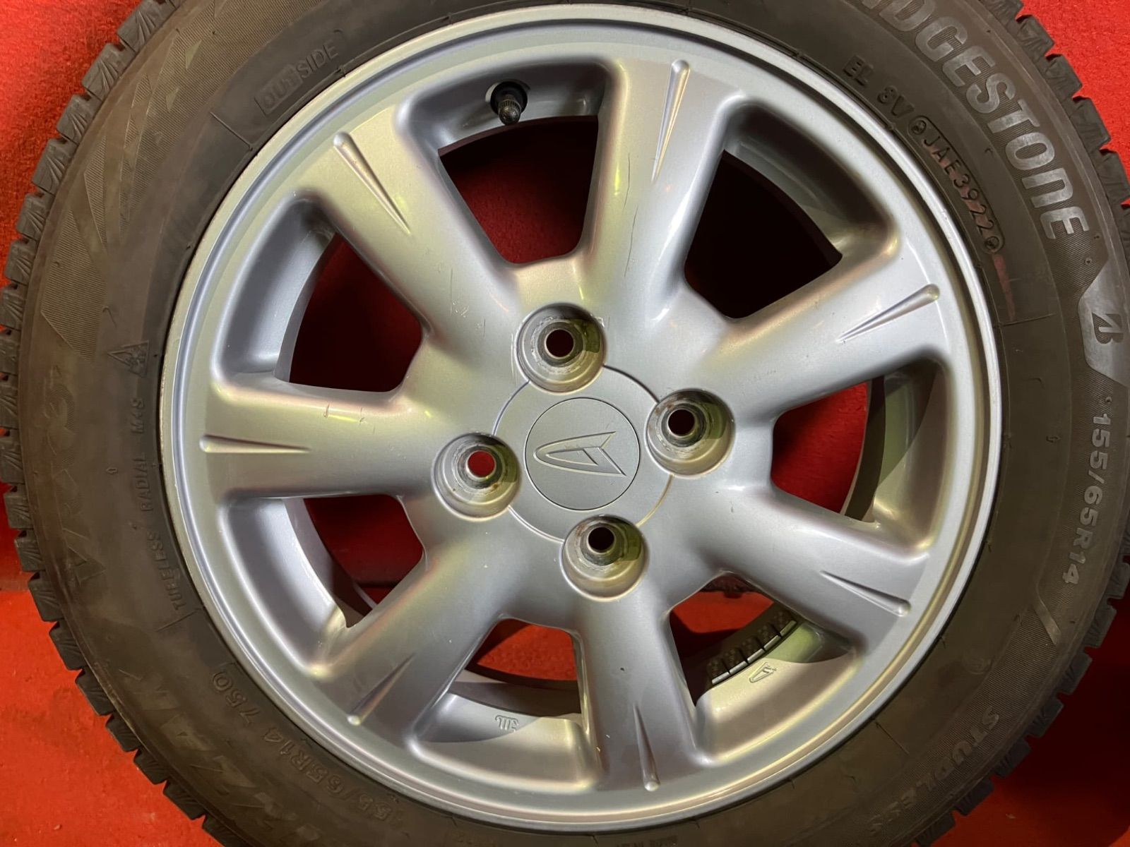 中古スタッドレスタイヤホイールセット【155/65R14 BRIDGESTONE VRX3