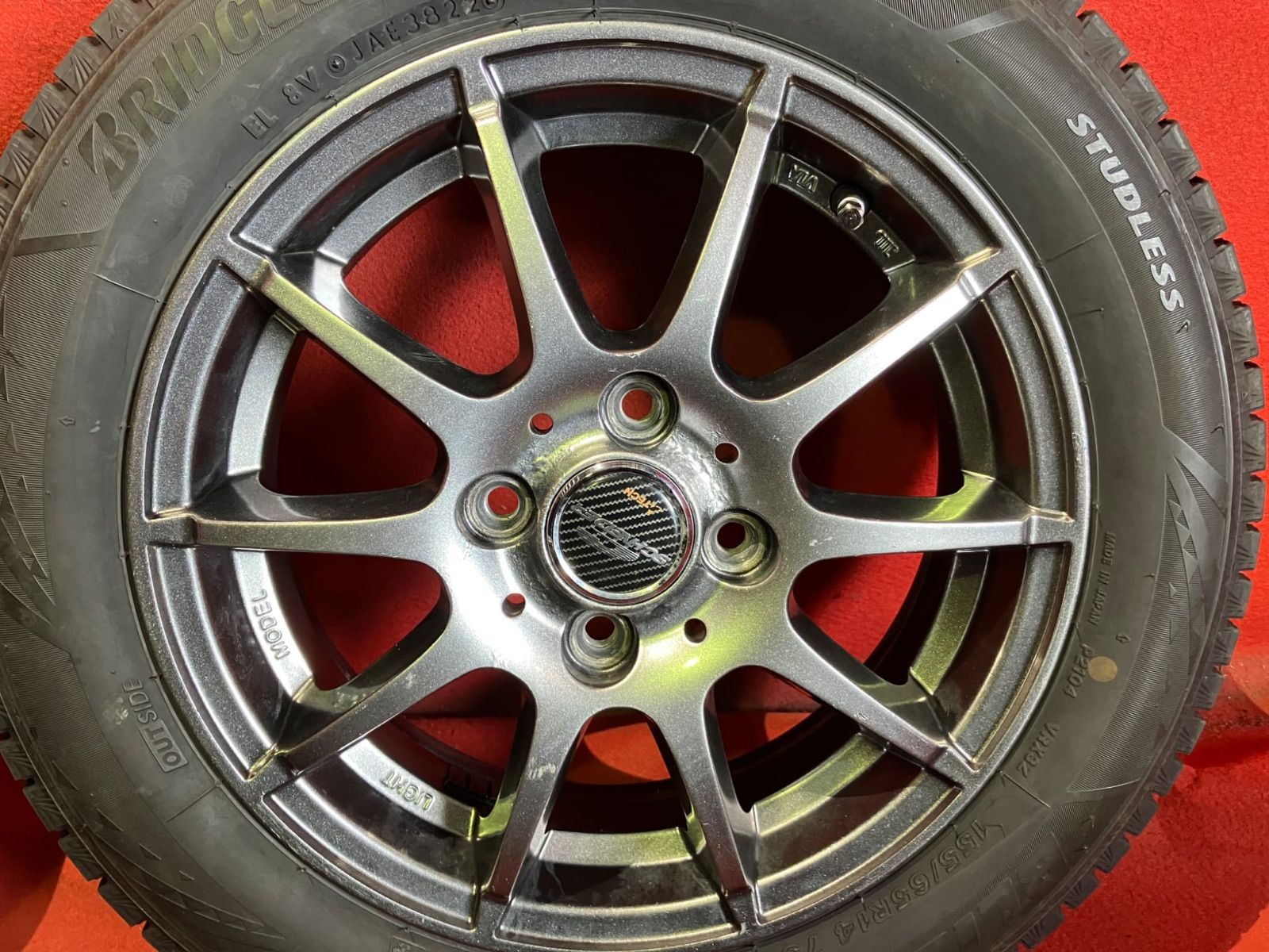 中古スタッドレスタイヤホイールセット【155/65R14 BRIDGESTONE VRX3