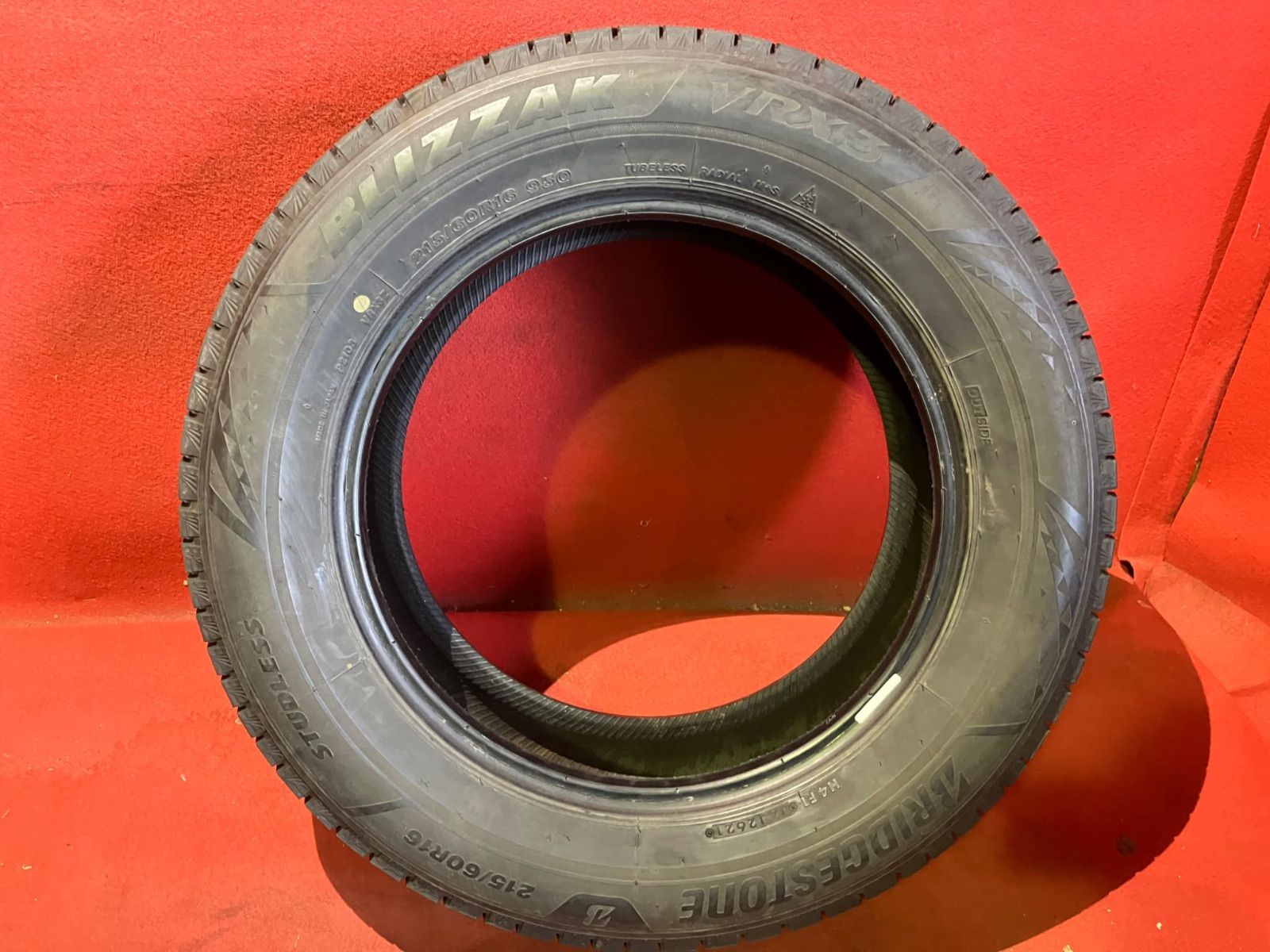 中古スタッドレスタイヤ【215/60R16 BRIDGESTONE VRX3】 4本SET - メルカリ