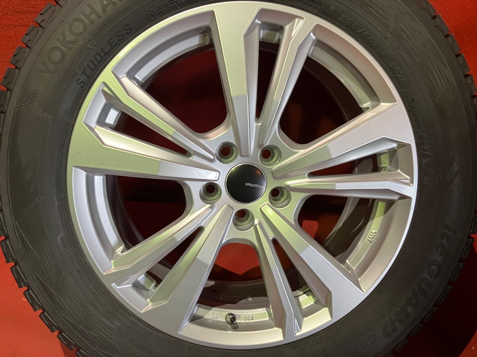 中古スタッドレスタイヤホイールセット【235/60R18 YOKOHAMA G075